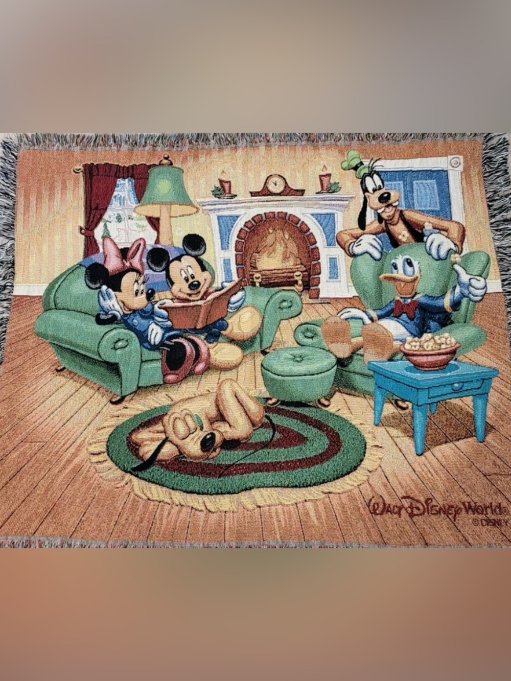 Disney World Tapestry Woven Throw Blanket Mickey Minnie Goofy Donald Pluto‎